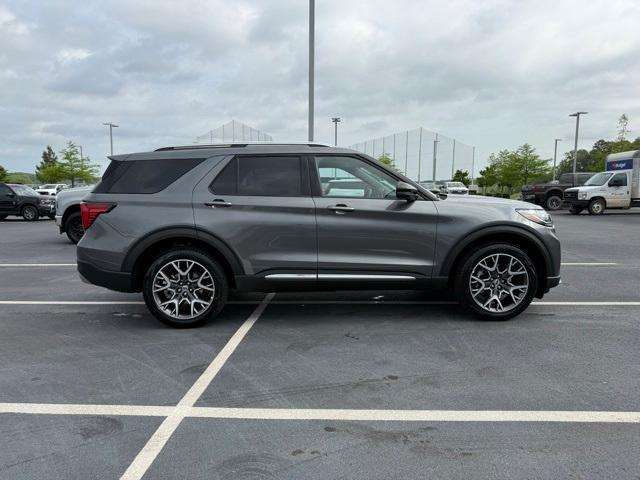 new 2025 Ford Explorer car