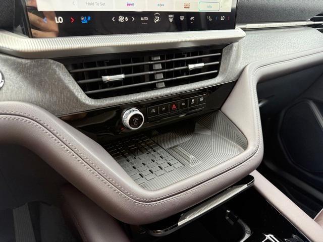 new 2025 Ford Explorer car