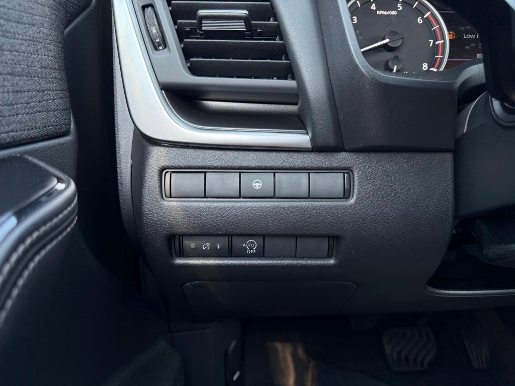 used 2023 Nissan Rogue car, priced at $20,864