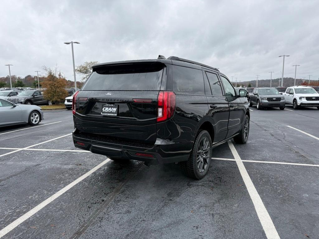 new 2025 Ford Expedition car, priced at $79,990