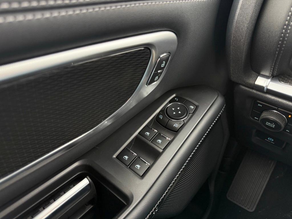 new 2025 Ford Expedition car, priced at $79,990