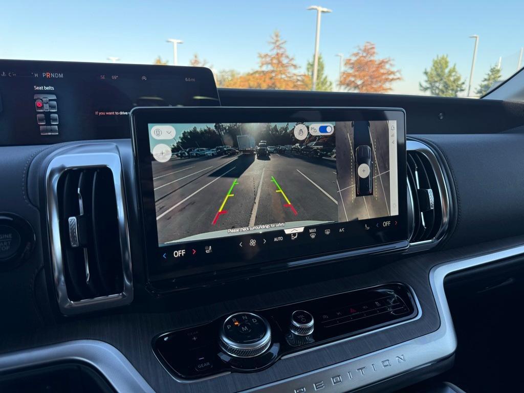 new 2025 Ford Expedition car, priced at $86,990