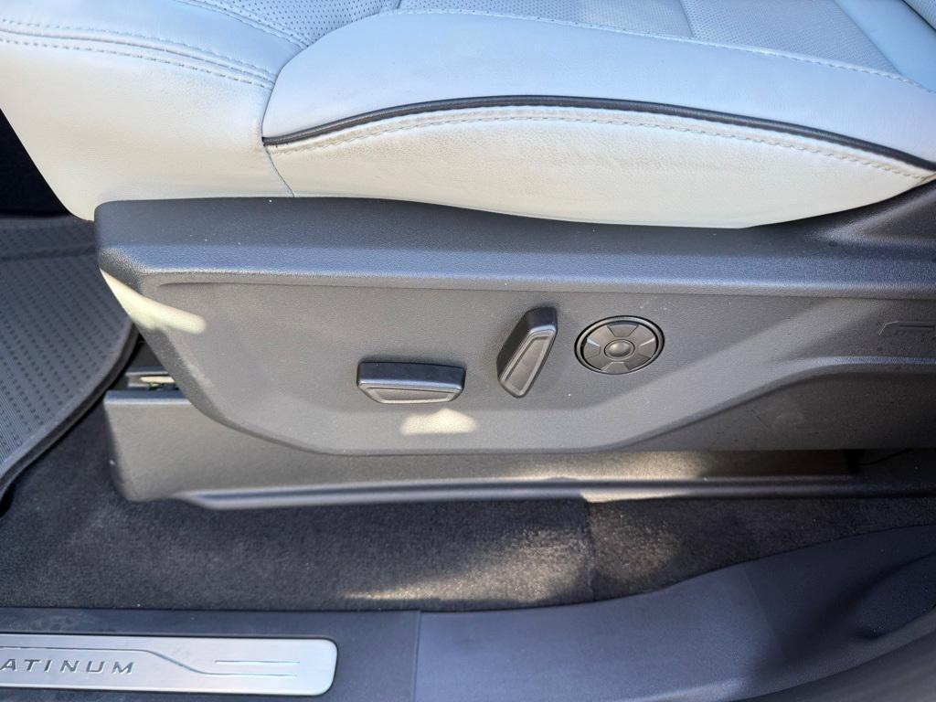 new 2025 Ford Expedition car, priced at $86,990