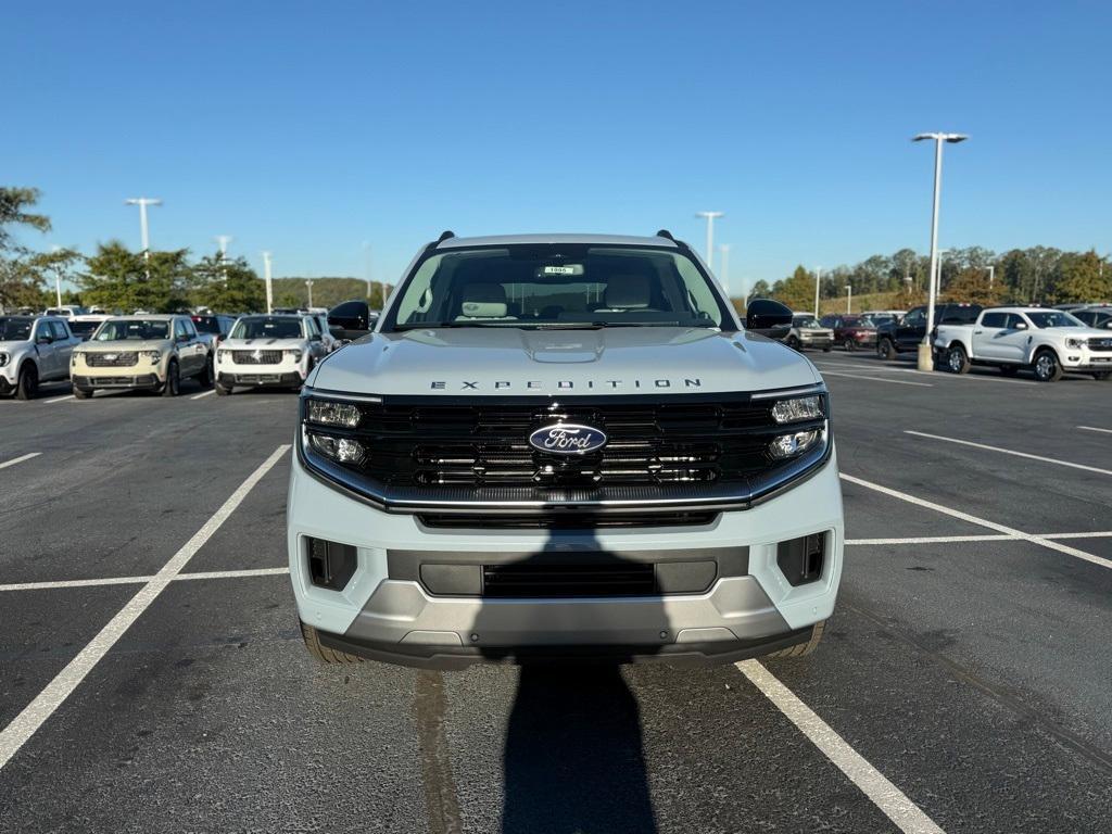 new 2025 Ford Expedition car, priced at $86,990