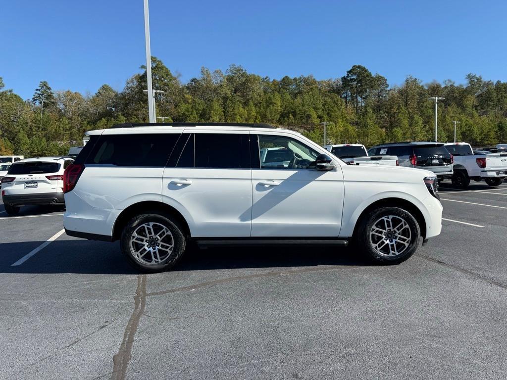 new 2025 Ford Expedition car, priced at $70,990