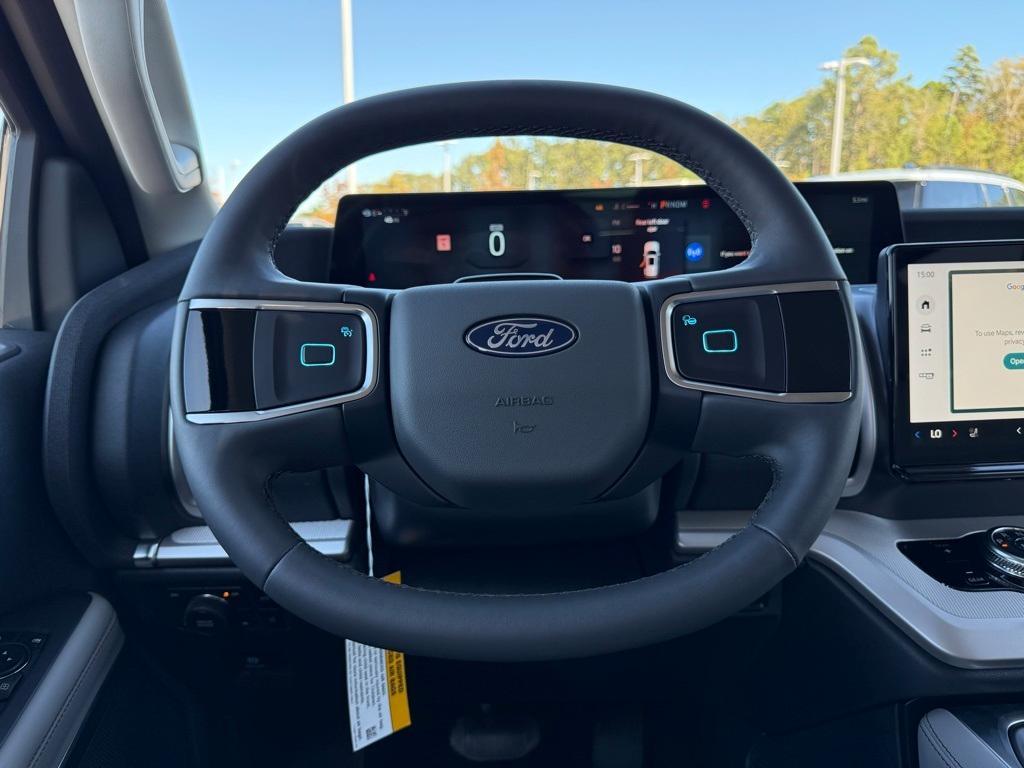 new 2025 Ford Expedition car, priced at $70,990