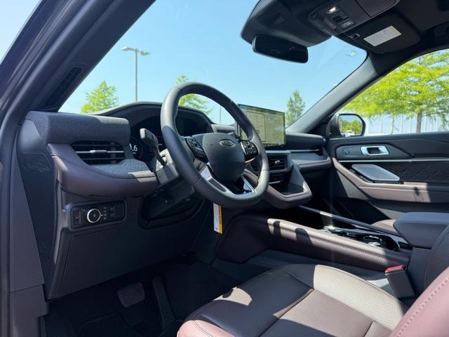 new 2025 Ford Explorer car