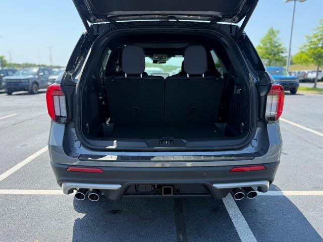 new 2025 Ford Explorer car