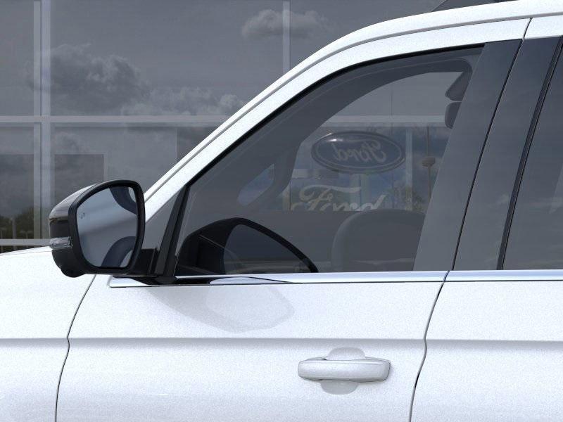 new 2025 Ford Expedition car, priced at $87,090
