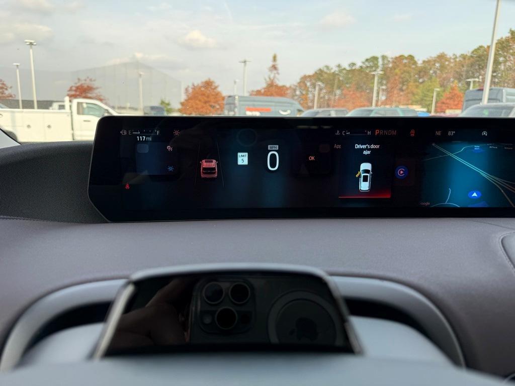 new 2025 Ford Expedition car, priced at $83,990