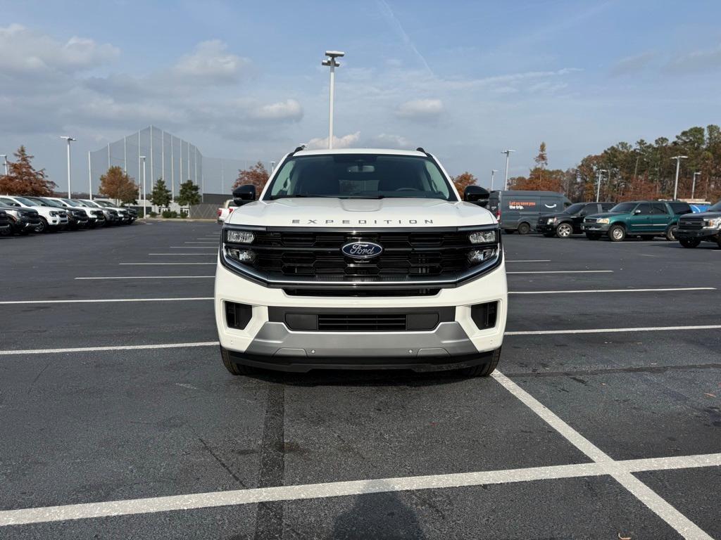 new 2025 Ford Expedition car, priced at $83,990