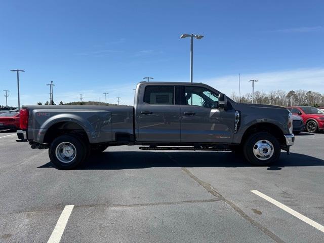 new 2025 Ford F-350 car, priced at $75,515
