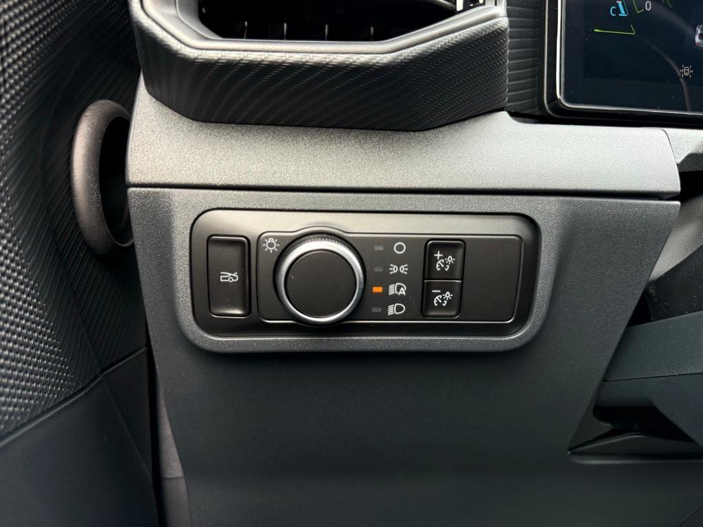 new 2025 Ford Mustang car, priced at $31,990