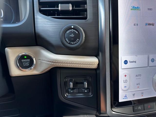 new 2024 Ford Expedition car, priced at $70,189