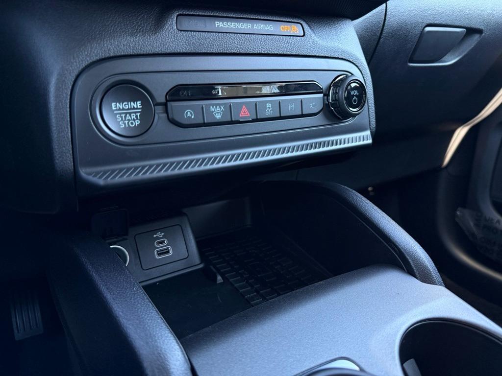 new 2025 Ford Bronco Sport car, priced at $37,990