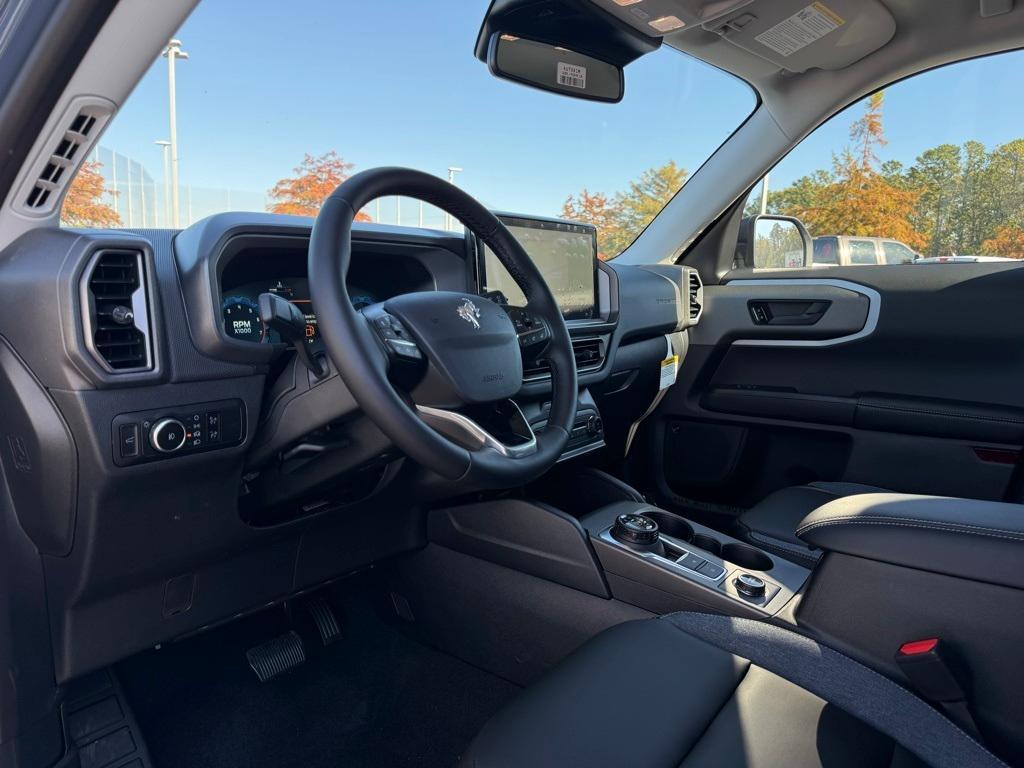 new 2025 Ford Bronco Sport car, priced at $37,990