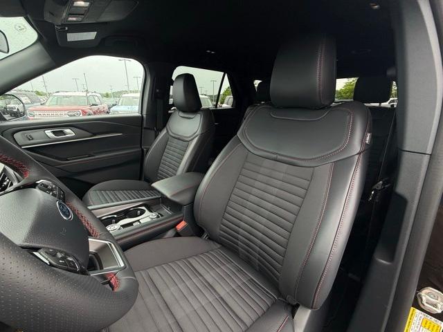 new 2025 Ford Explorer car, priced at $42,956