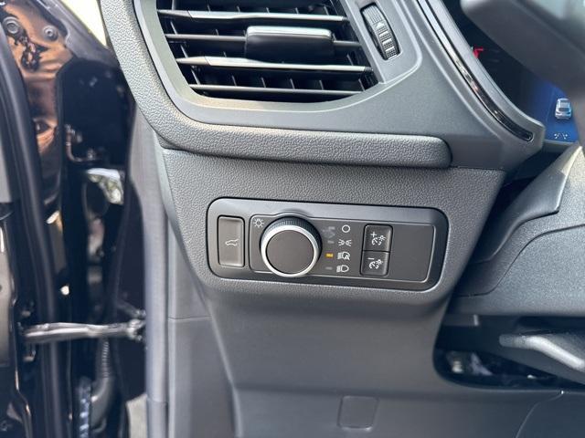 new 2025 Ford Escape car, priced at $26,490