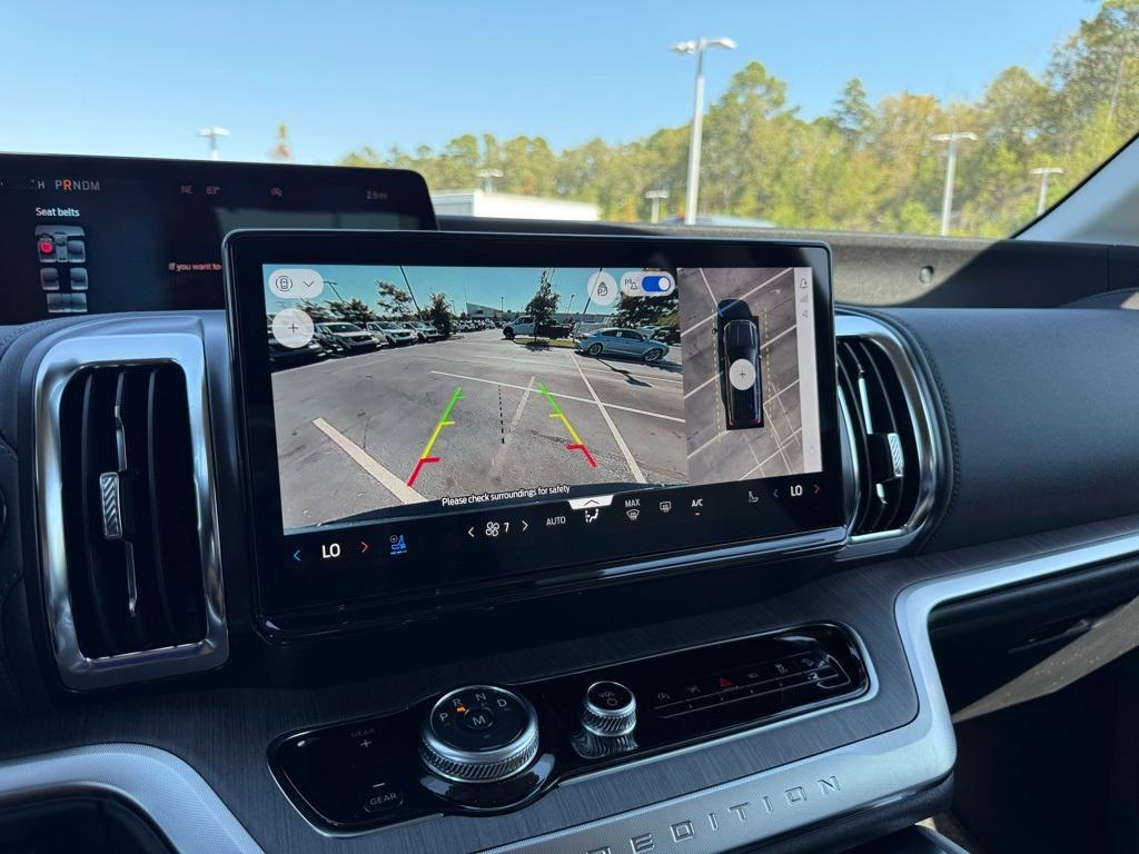 new 2025 Ford Expedition car, priced at $83,990