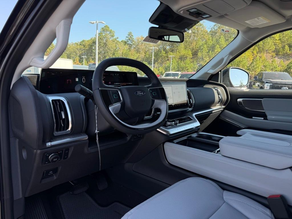 new 2025 Ford Expedition car, priced at $83,990