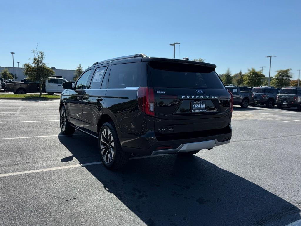 new 2025 Ford Expedition car, priced at $83,990