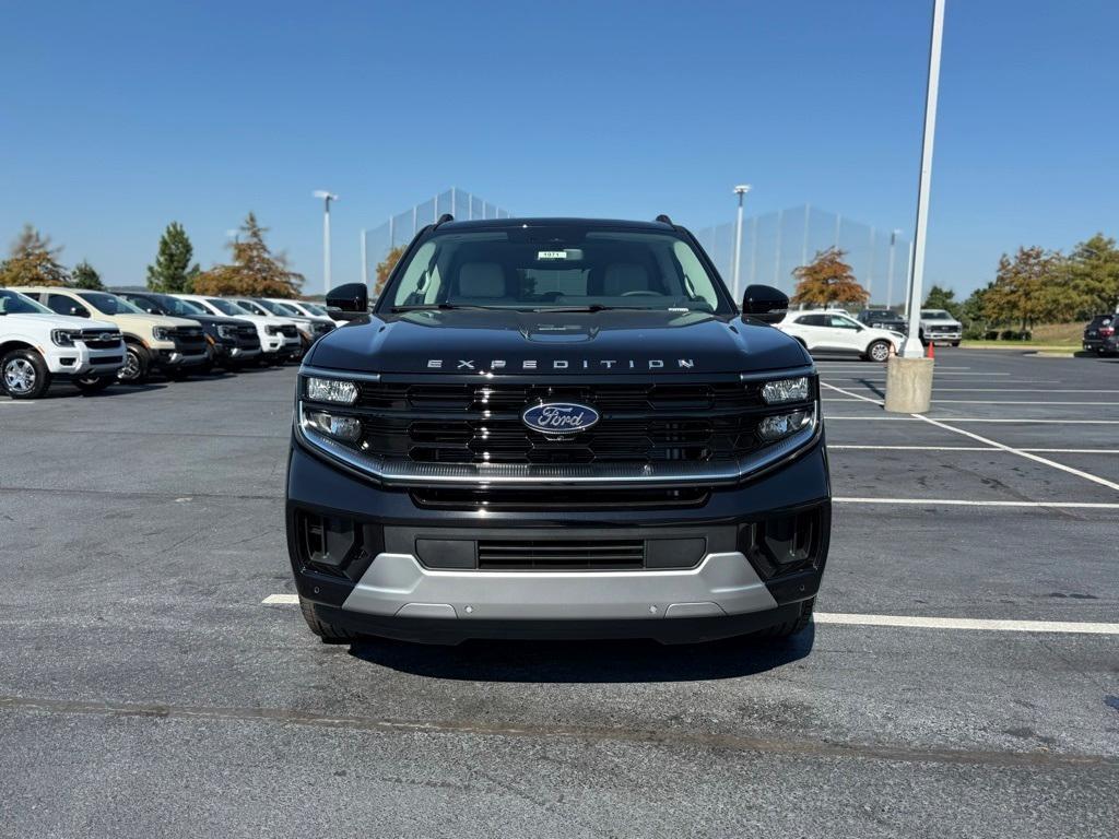 new 2025 Ford Expedition car, priced at $83,990