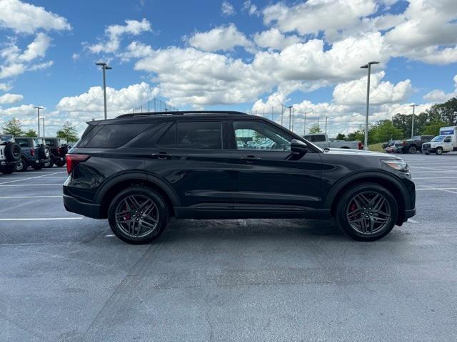 new 2025 Ford Explorer car
