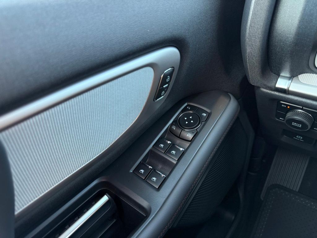 new 2025 Ford Expedition car, priced at $67,990