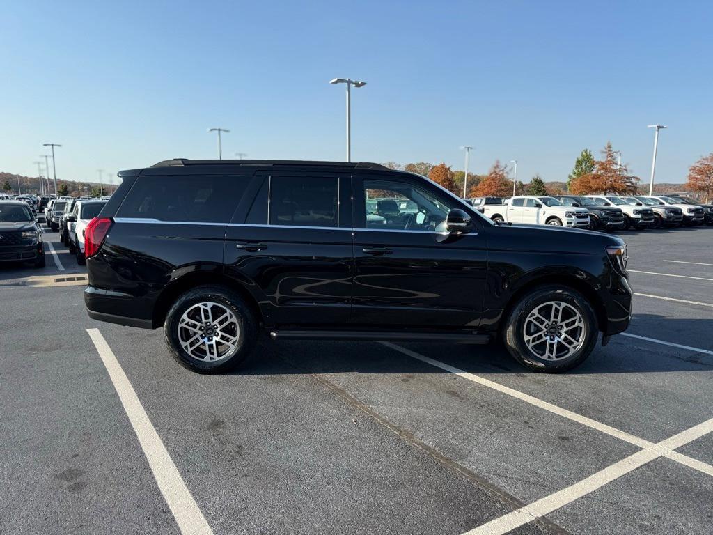 new 2025 Ford Expedition car, priced at $67,990