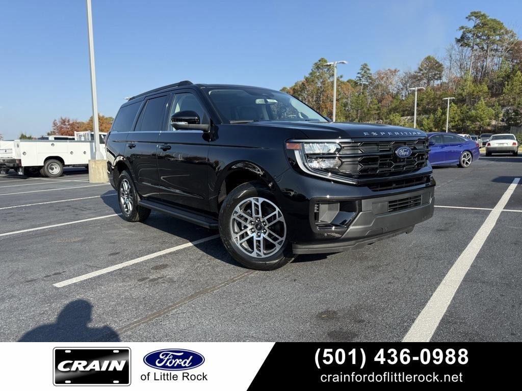 new 2025 Ford Expedition car, priced at $67,990
