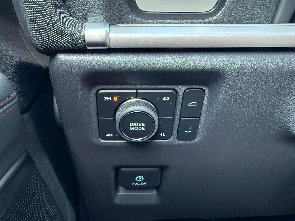 new 2025 Ford Expedition car, priced at $67,990