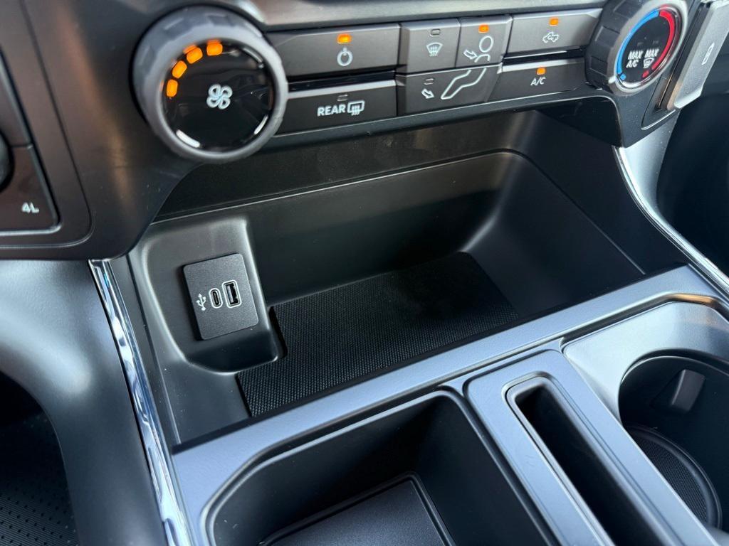 new 2025 Ford F-150 car, priced at $44,990