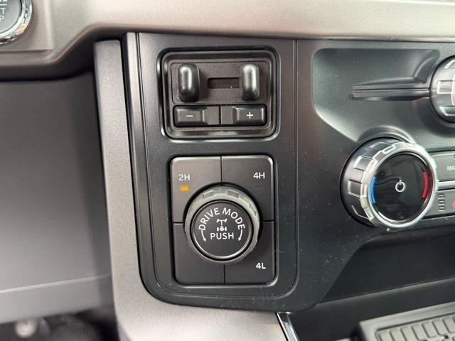 new 2025 Ford F-150 car, priced at $55,559