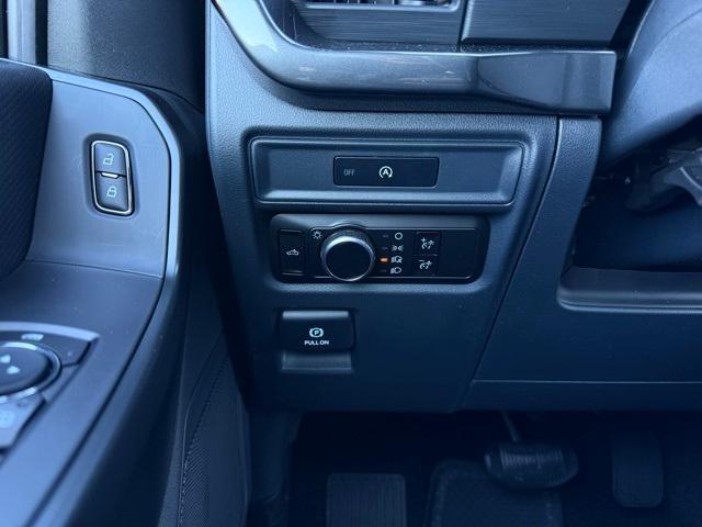 new 2025 Ford F-150 car, priced at $43,086
