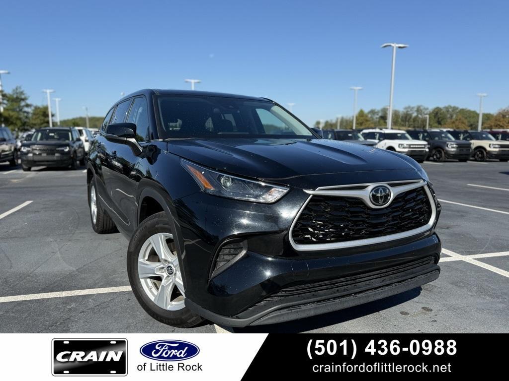 used 2023 Toyota Highlander car, priced at $33,783