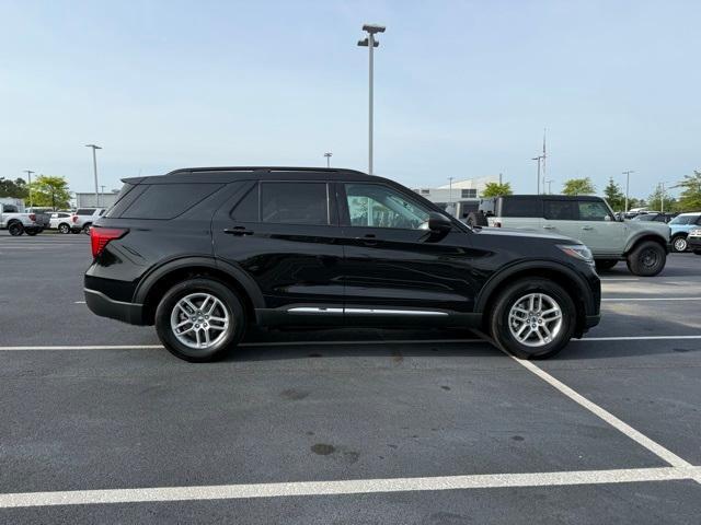 new 2025 Ford Explorer car, priced at $41,617