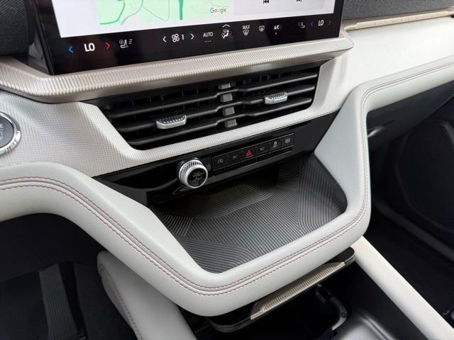 new 2025 Ford Explorer car, priced at $41,617
