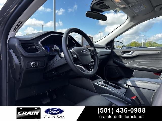 used 2022 Ford Escape car, priced at $22,419