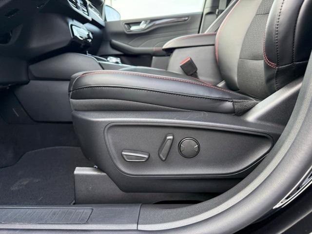 new 2025 Ford Escape car, priced at $30,785