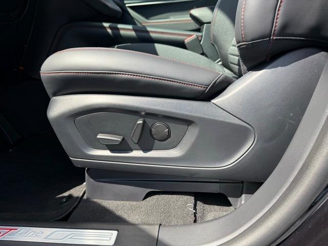 new 2025 Ford Explorer car