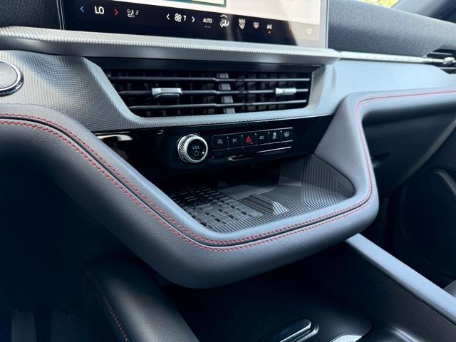 new 2025 Ford Explorer car