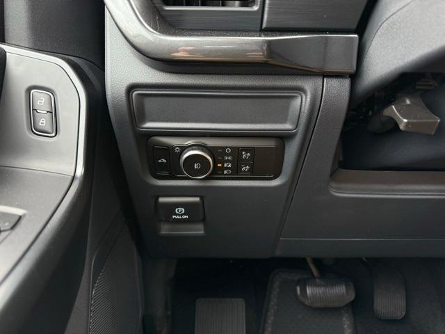 new 2024 Ford F-150 car, priced at $46,900