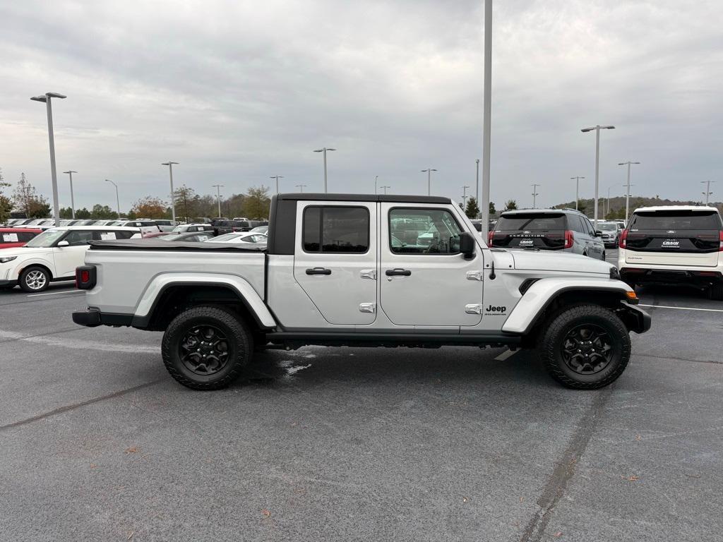 used 2023 Jeep Gladiator car, priced at $30,998