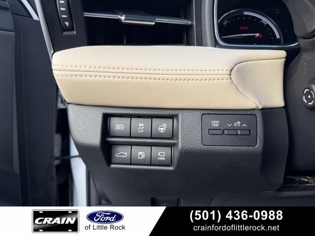 used 2019 Toyota Avalon Hybrid car, priced at $27,633