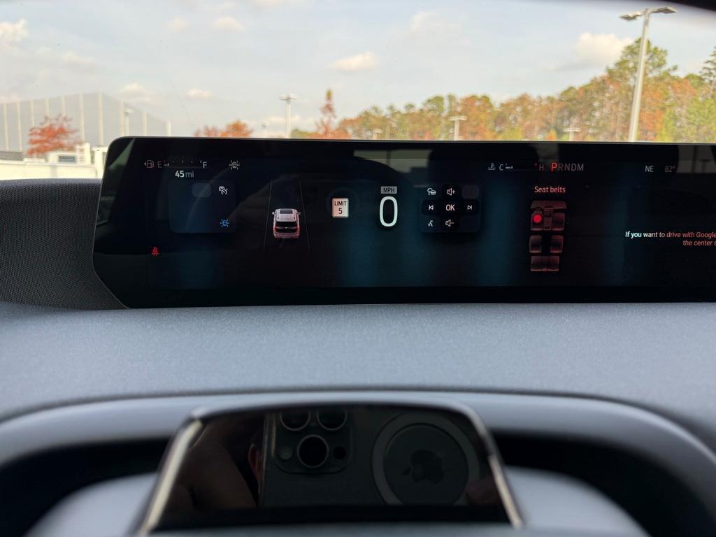 new 2025 Ford Expedition car, priced at $67,990