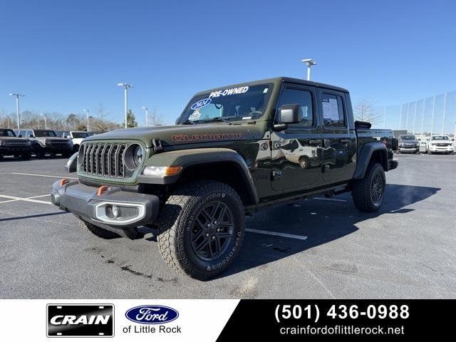 used 2024 Jeep Gladiator car, priced at $37,182