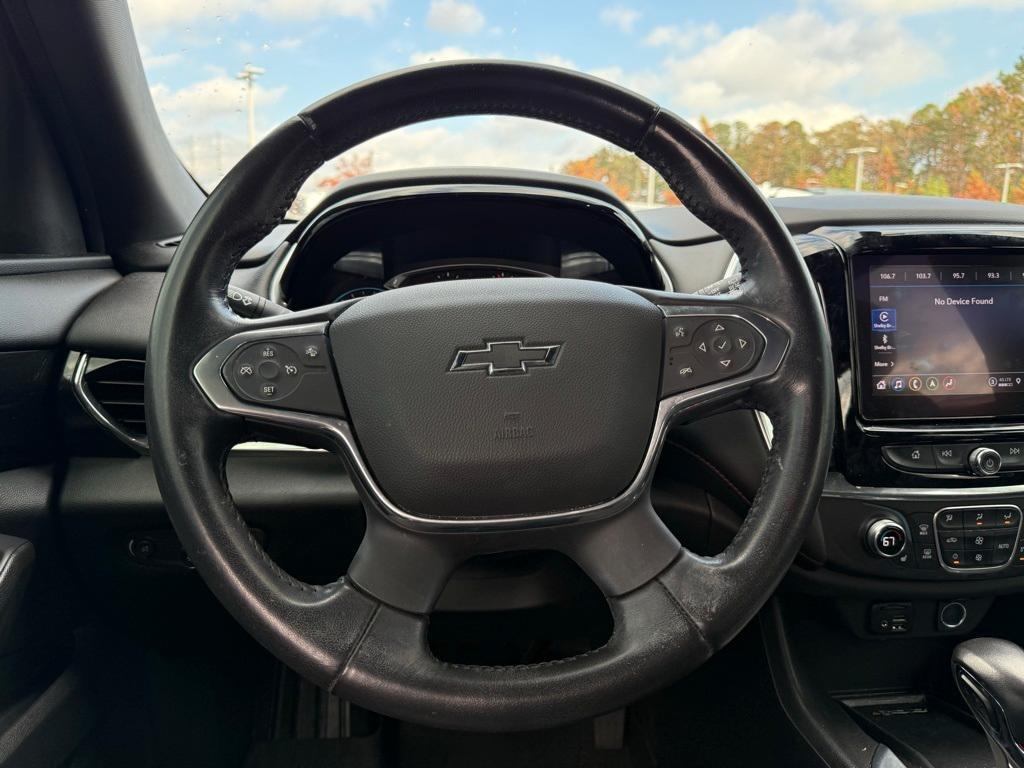 used 2022 Chevrolet Traverse car, priced at $28,997