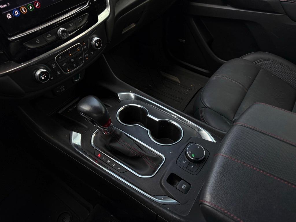 used 2022 Chevrolet Traverse car, priced at $28,997