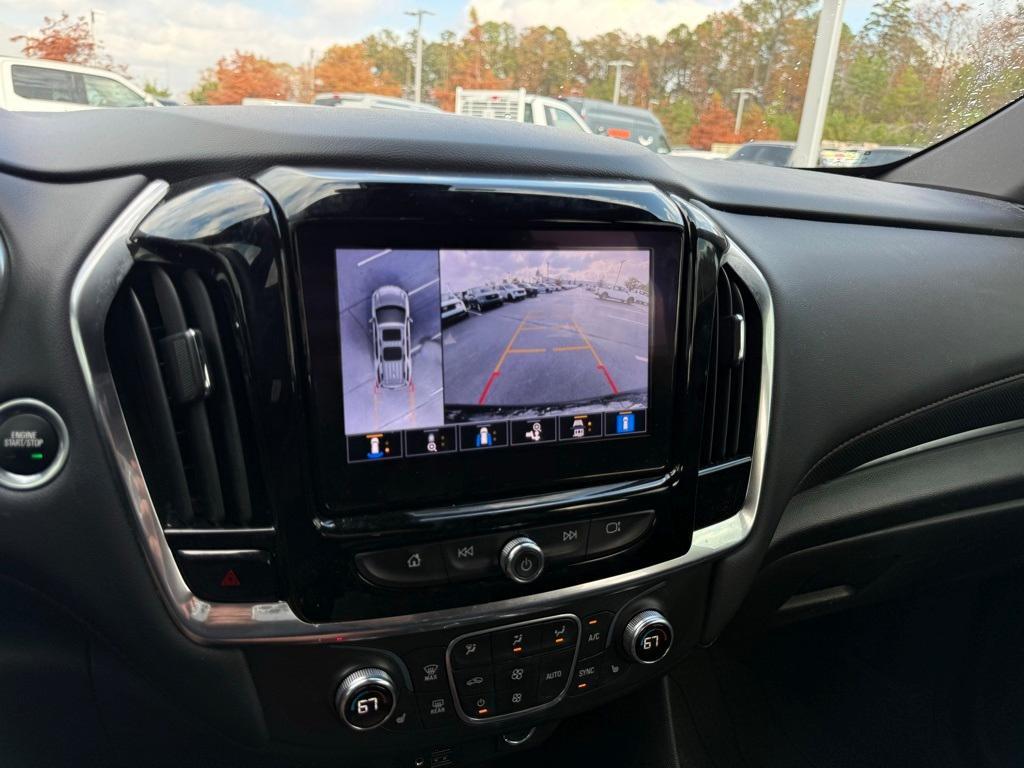 used 2022 Chevrolet Traverse car, priced at $28,997