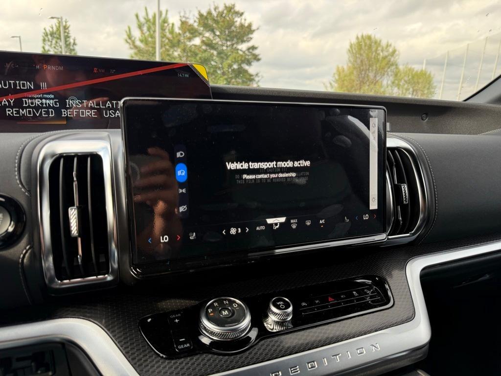 new 2025 Ford Expedition car, priced at $79,990